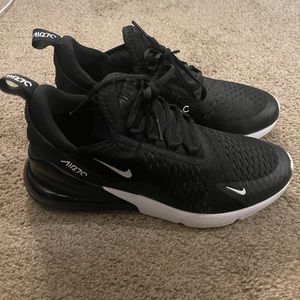 Nike AirMax 270 size 7y
